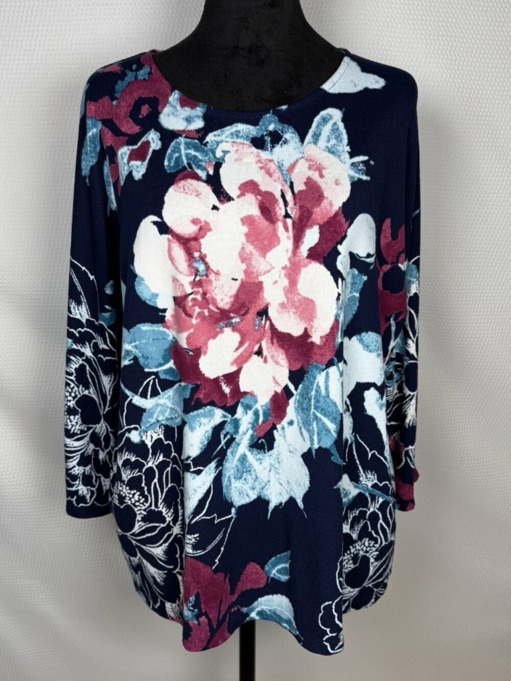 Chicos Navy Multicolor Floral Sweater Sz 2/US 12 Dolman 3/4 Sleeves Lightweight
